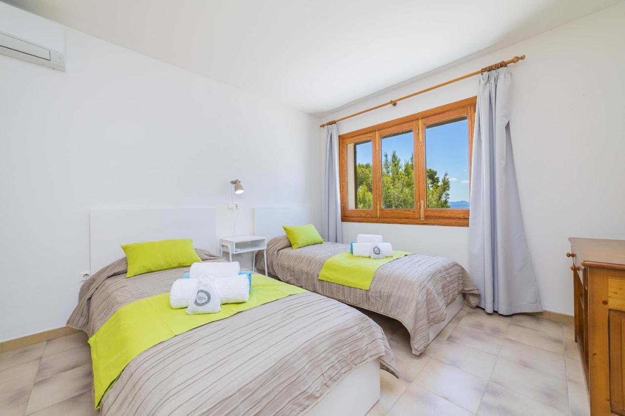 Villa Alcanada Garden Alcudia  Exterior photo